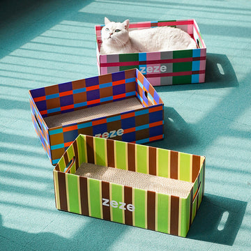 Zeze | Checkered Cardboard Cat Scratch Pad
